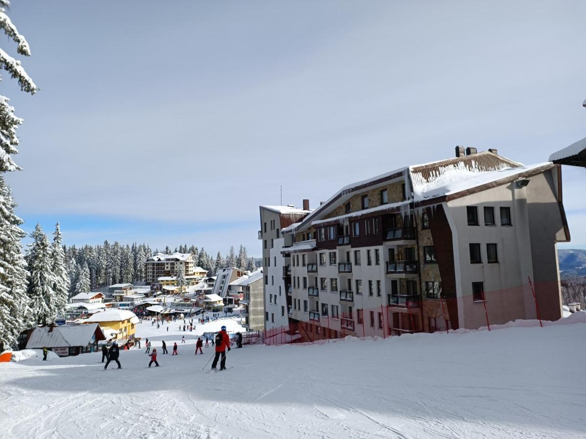 Viva 6 Apartment In Hotel Stenata Pamporovo Exterior photo